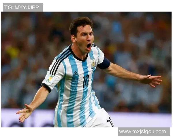 足球明星绰号小西的传奇故事与他在绿茵场上的辉煌成就 足球明星绰号小西的传奇故事与他在绿茵场上的辉煌成就